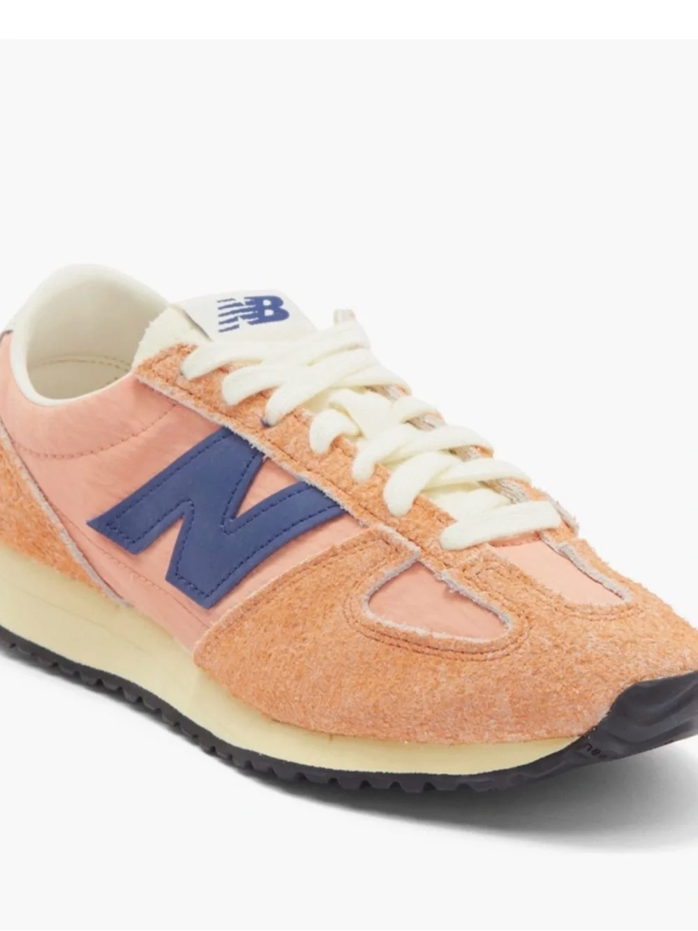 New Balance 471 Women’s Peach Suede Runner with blue